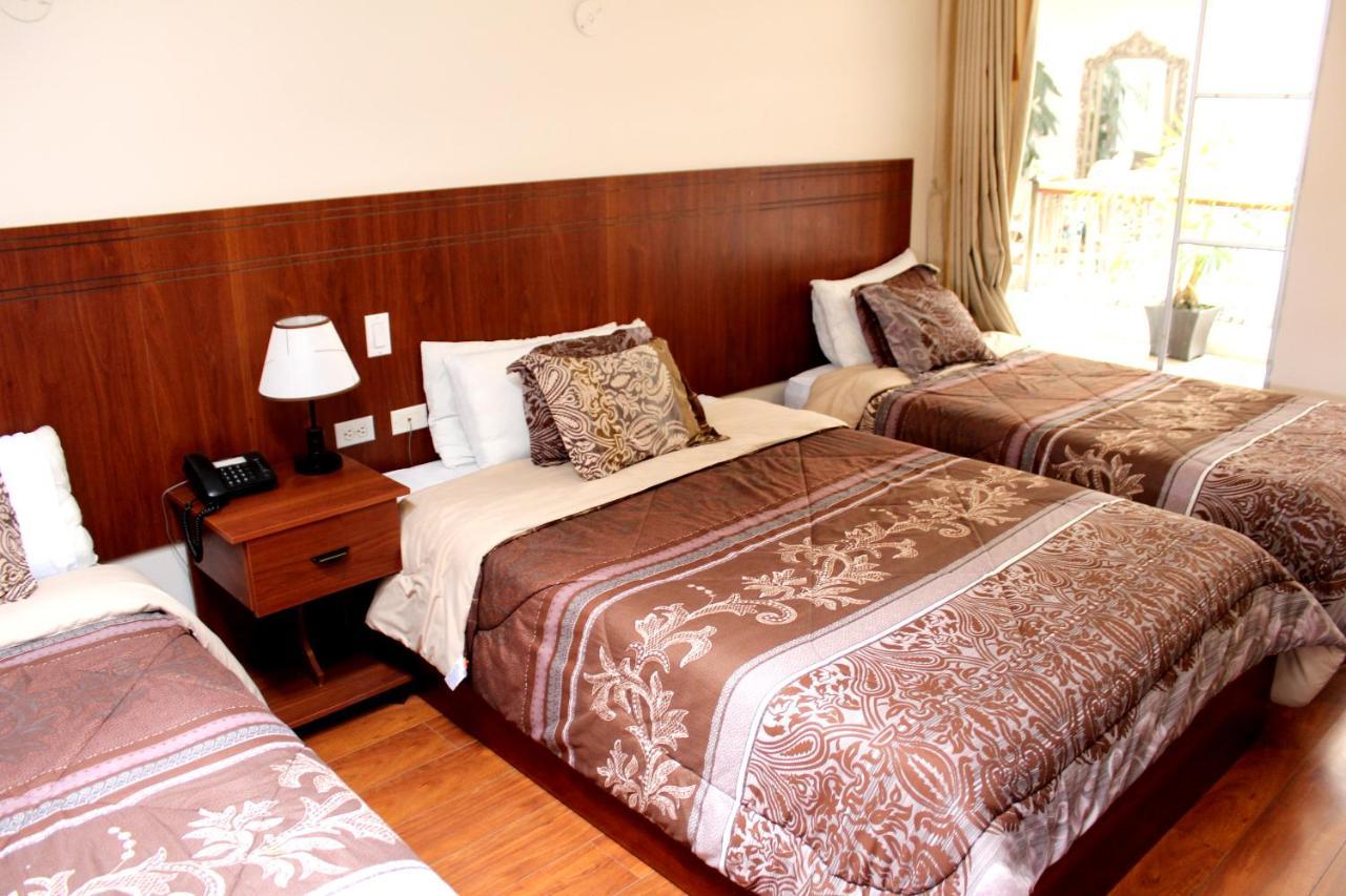 Rio Hotel Riobamba Exterior photo
