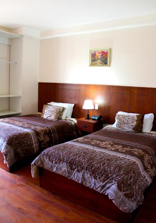 Rio Hotel Riobamba Exterior photo